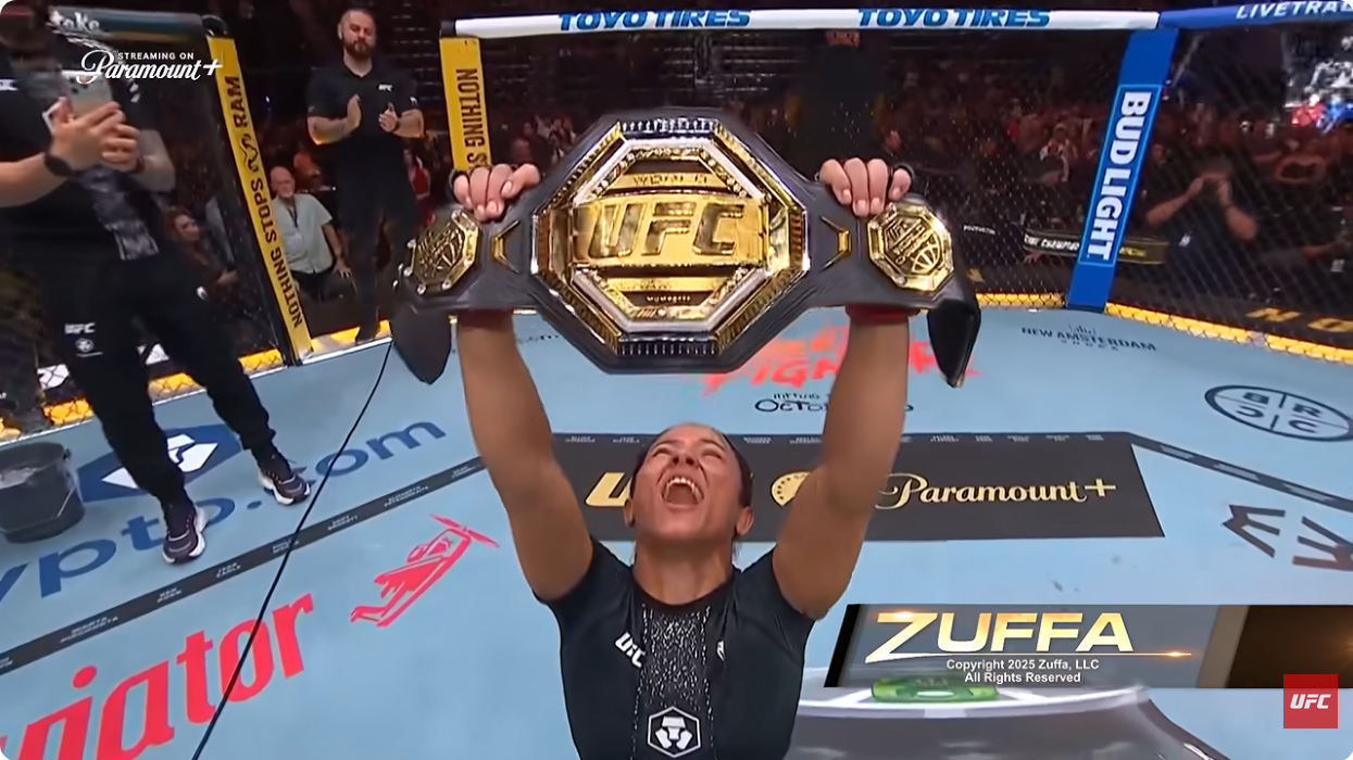 Brasileira conquista cinturão do UFC e declara